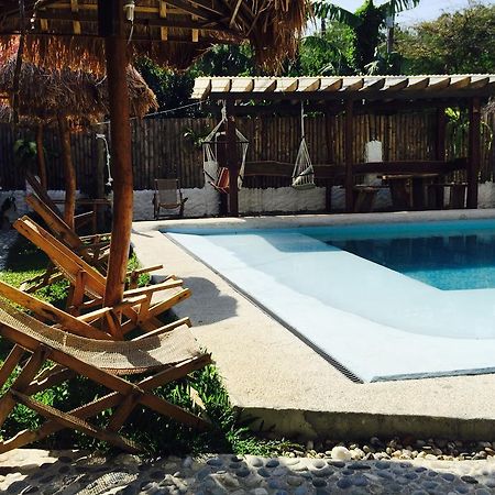 Casa Mia Resort Puerto Galera Extérieur photo